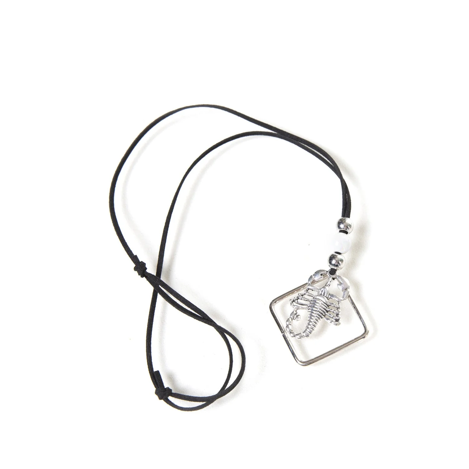 Collar con Escorpión - Image 4