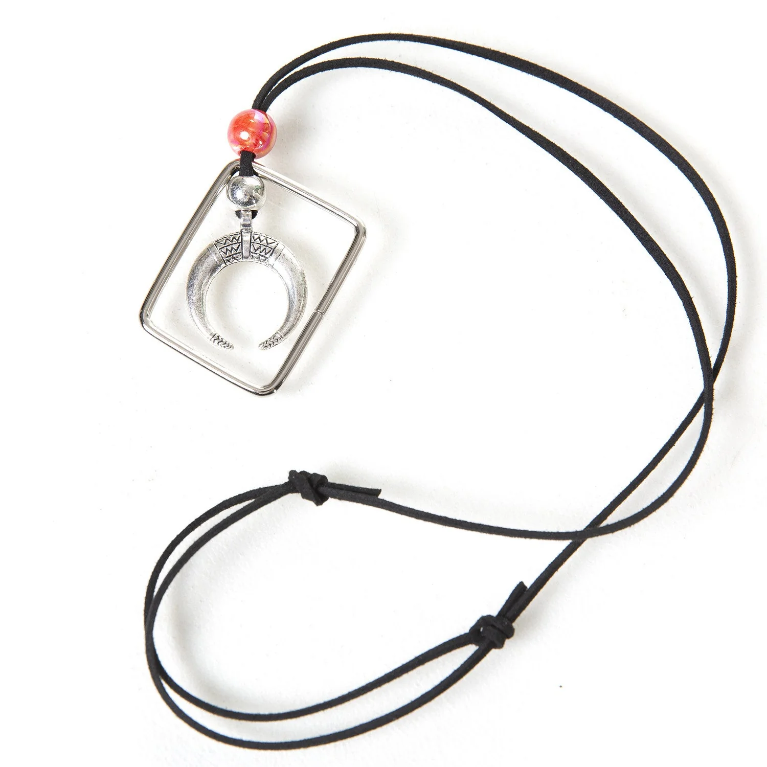 Collar con Luna y Bolita - Image 3