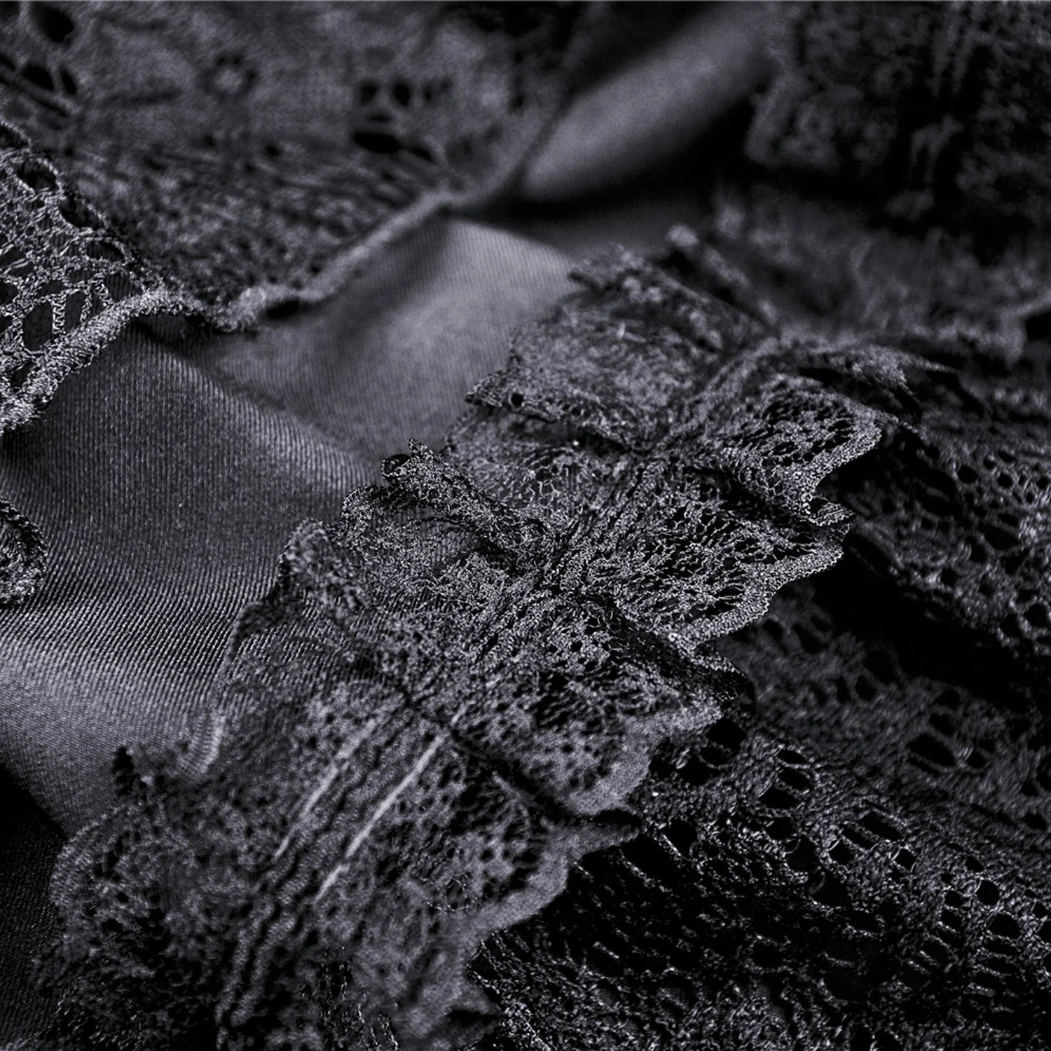 Minifalda  de Encaje con Cremallera "Belladonna" - Image 9