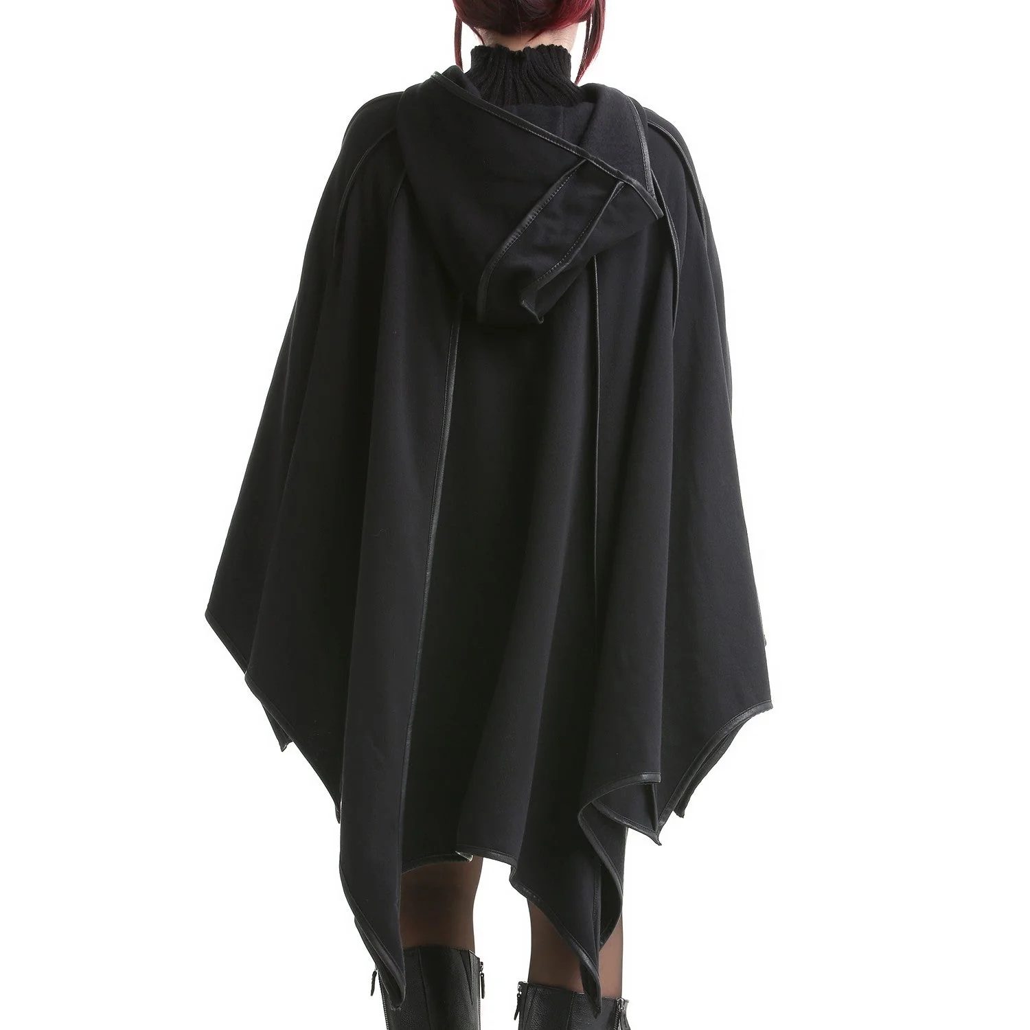 Poncho Negro con Capucha - Image 3