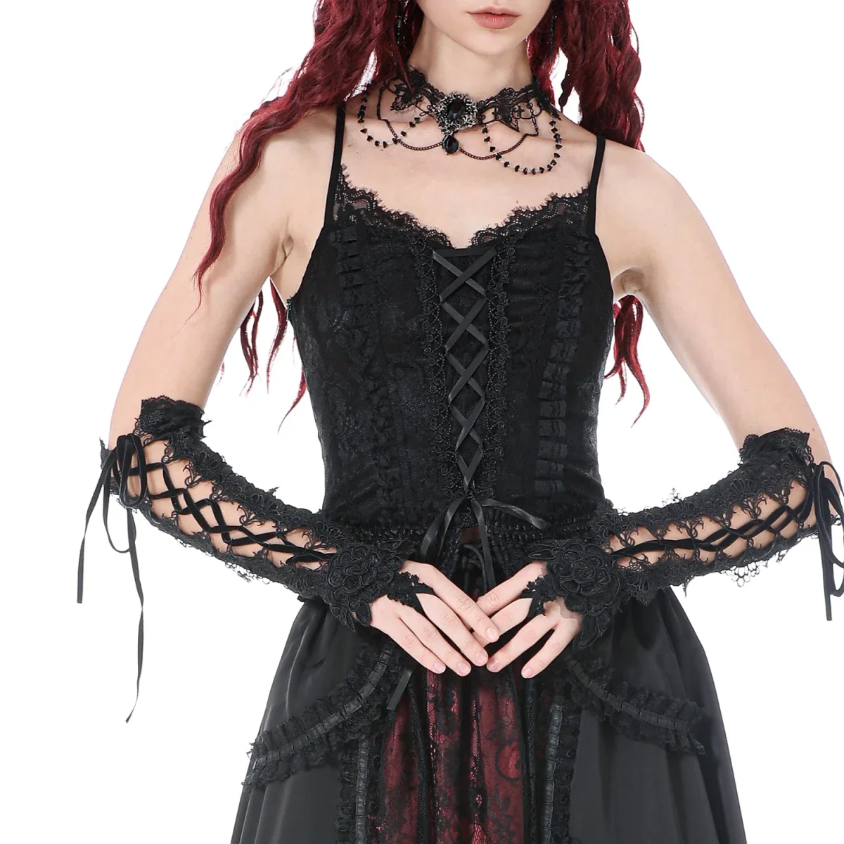 Top de Encaje con Lazada Frontal y Tirantes - Image 3
